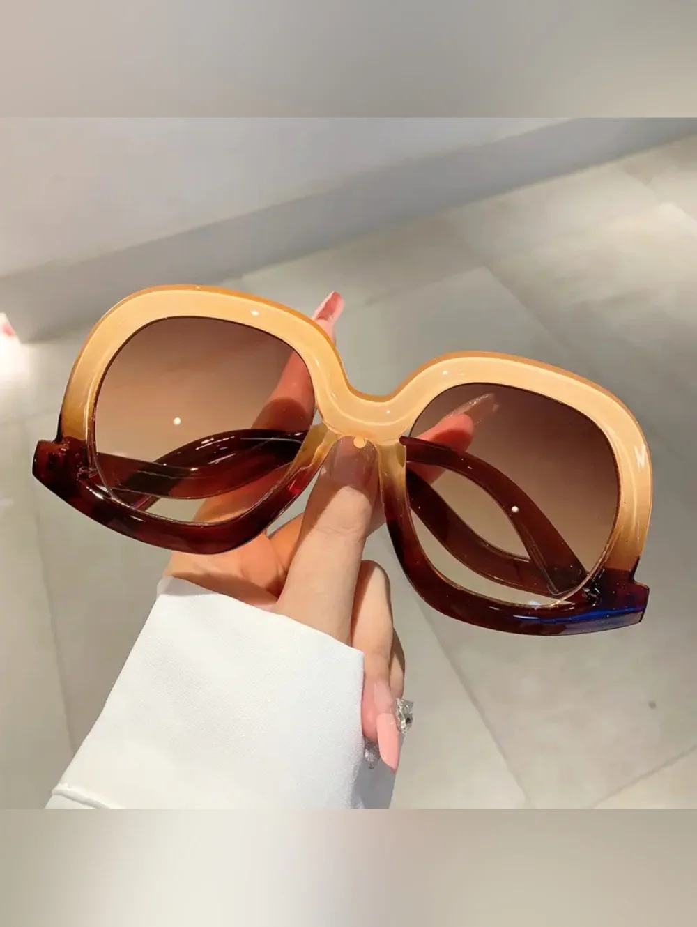 Oversized Two-Tone Brown Gradient Sunglasses - Women Accessories